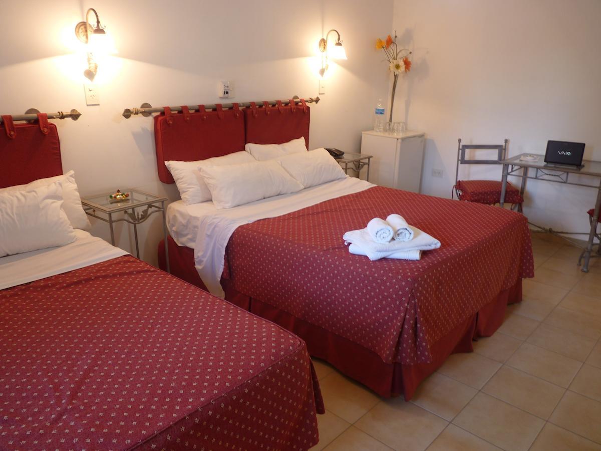 Hotel Quelu Leufu Río Colorado Δωμάτιο φωτογραφία
